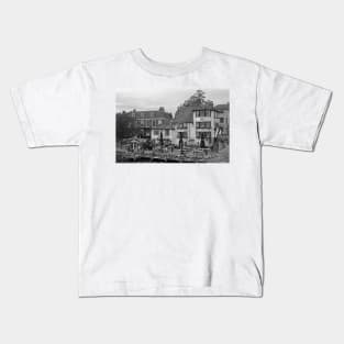 The Angel on the Bridge, Henley, August 2020 Kids T-Shirt